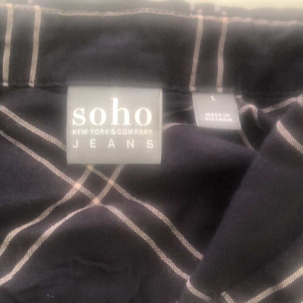 Soho New York & Company navy and beige partial button down blouse 👚w ruching - Picture 8 of 12